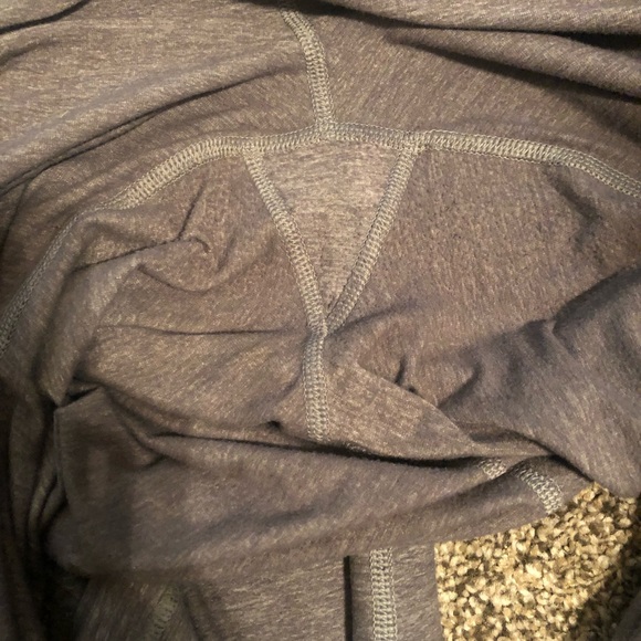 Buttery soft lulu leggings - Picture 4 of 4